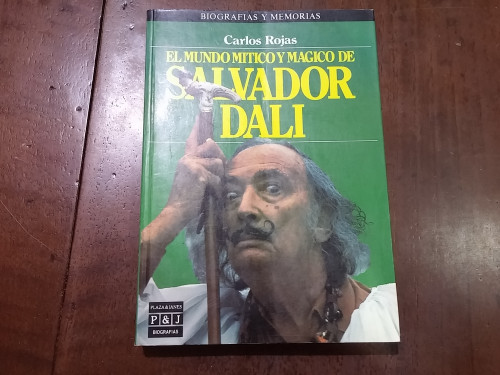 Portada del libro de El mundo mítico y mágico de Salvador Dalí