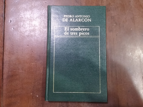 Portada del libro de El sombrero de tres picos