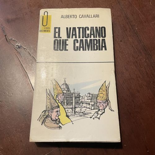 Portada del libro de El vaticano que cambia