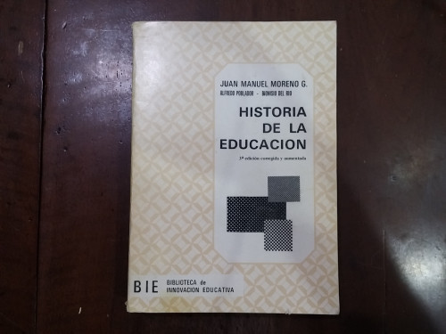 Portada del libro de Historia de la educación