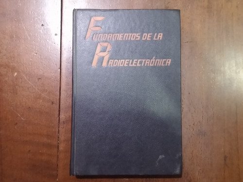 Portada del libro de Fundamentos de la radiolectrónica