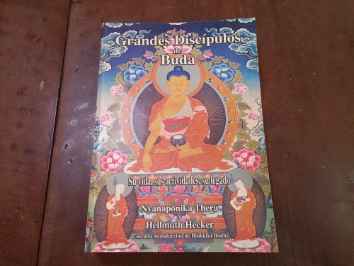 Portada del libro Grandes discípulos de Buda. Su vida, sus actividades, su legado
