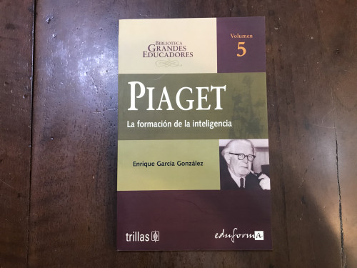 Portada del libro de Piaget. La formación de la inteligencia