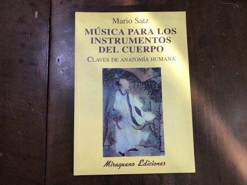 Portada del libro de Música para los instrumentos del cuerpo. Claves de anatomía humana