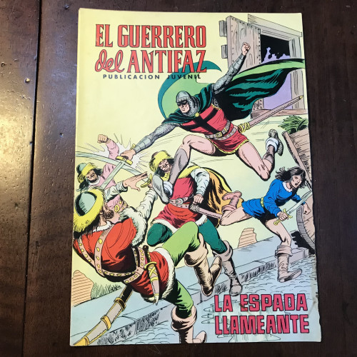 Portada del libro de El guerrero del Antifaz. La espada llameante. Nº 180