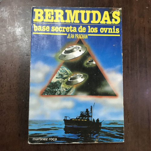 Portada del libro de Bermudas, base secreta de los Ovnis