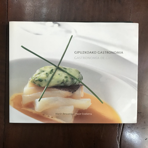 Portada del libro de Gipuzkoako gastronomia. Gastronomía de Gipuzkoa