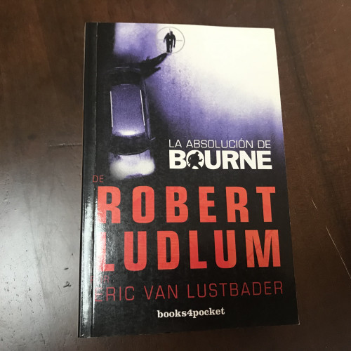 Portada del libro La absolución de Bourne