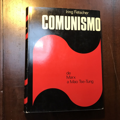 Portada del libro de Comunismo de Marx a Mao Tse-Tung