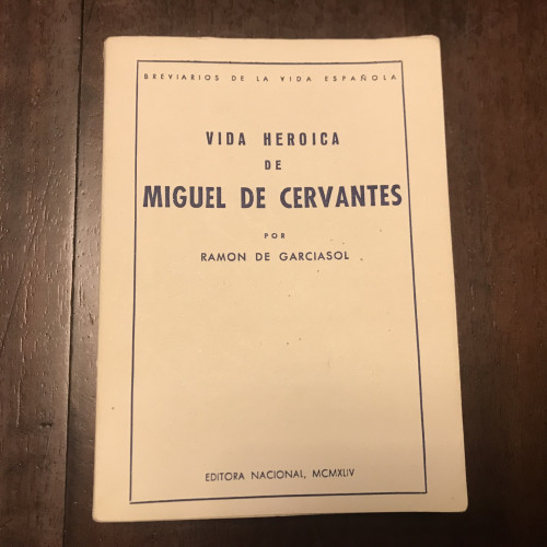 Portada del libro de Vida heroica de Miguel de Cervantes