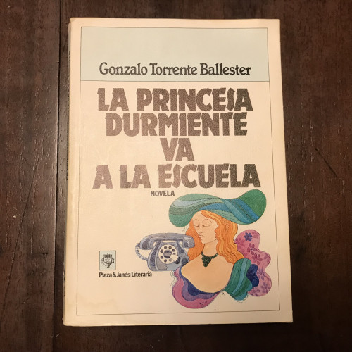 Portada del libro de La princesa durmiente va a la escuela