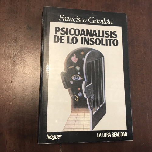 Portada del libro de Psicoanálisis de lo insólito