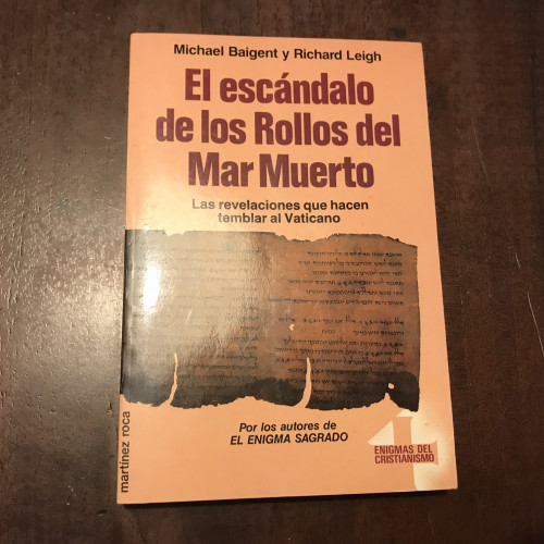 Portada del libro de El escándalo de los Rollos del Mar Muerto