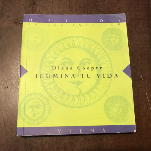 Portada del libro Ilumina tu vida