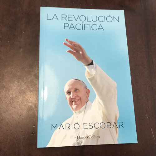 Portada del libro de La revolución pacífica