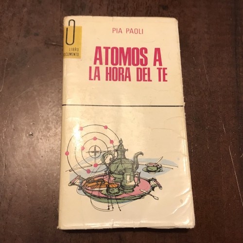 Portada del libro de Átomos a la hora del té