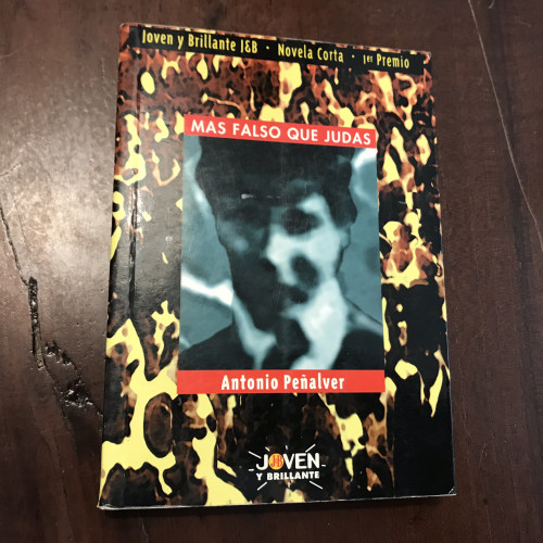 Portada del libro de Mas falso que Judas. El reloj colgante
