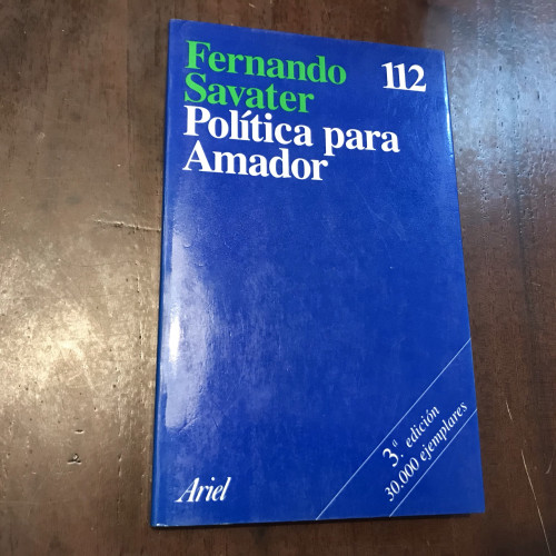 Portada del libro de Política para Amador