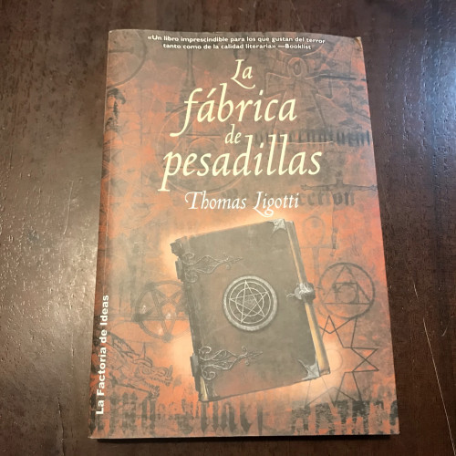 Portada del libro de La fábrica de pesadillas