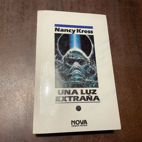 Portada del libro de Una luz extraña