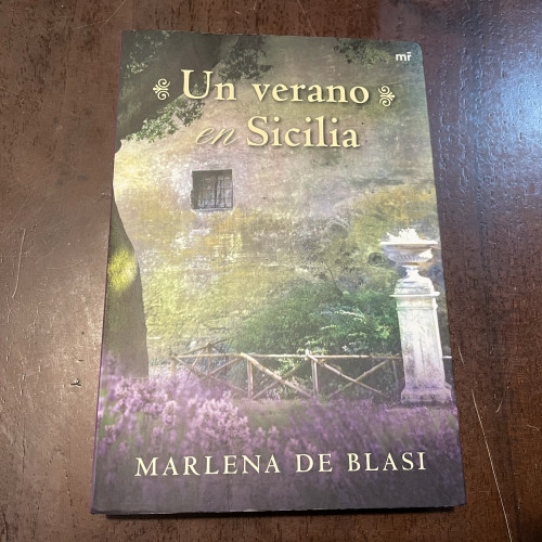 Portada del libro de Un verano en Sicilia