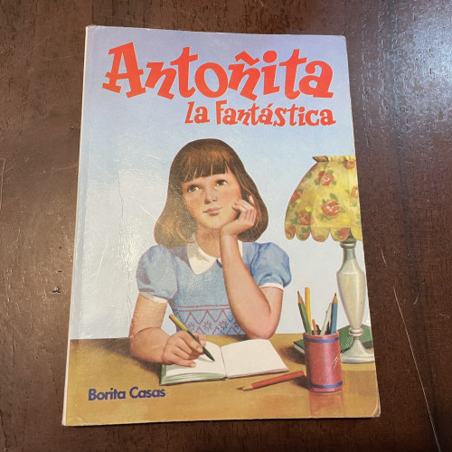 Portada del libro de Antoñita la fantástica