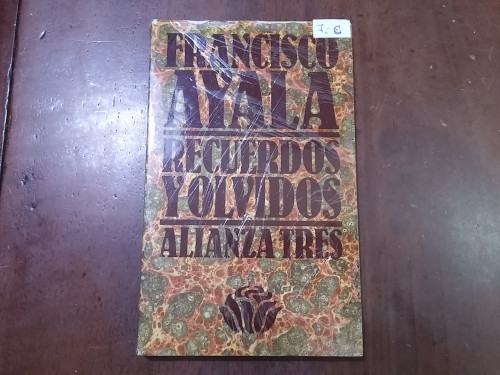 Portada del libro de Recuerdos y olvidos