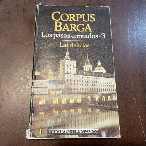 Portada del libro de Las delicias. Los pasos contados 3