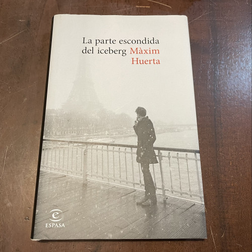 Portada del libro de La parte escondida del iceberg