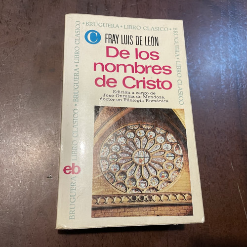 Portada del libro de De los nombres de Cristo