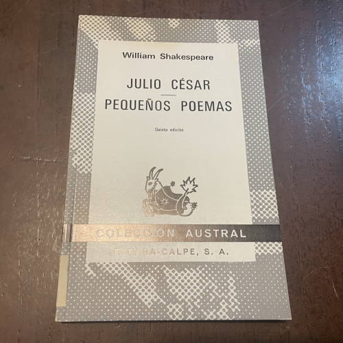 Portada del libro de Julio César. Pequeños poemas