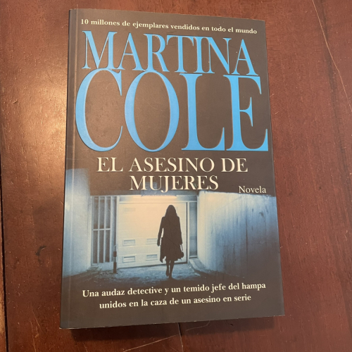 Portada del libro de El asesino de mujeres