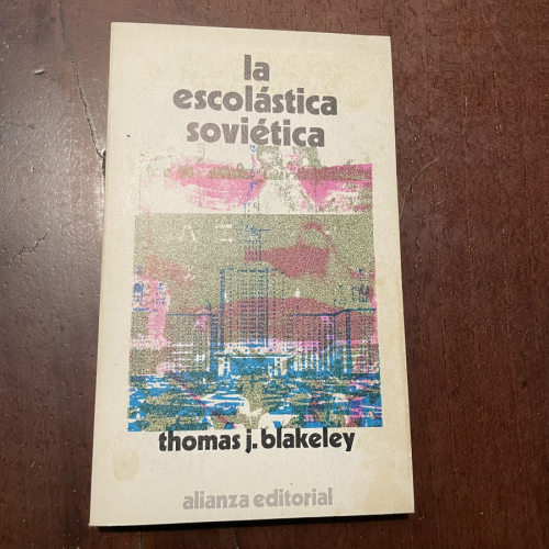 Portada del libro de La escolástica soviética