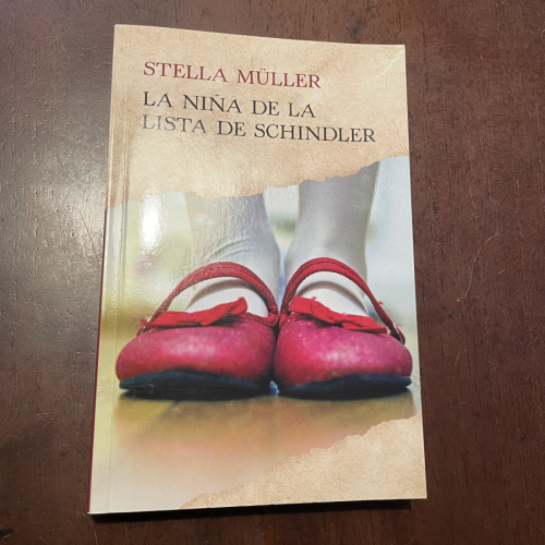 Portada del libro de La niña de la lista de Schindler