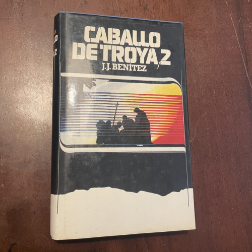 Portada del libro de Caballo de Troya 2