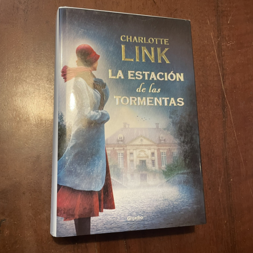 Portada del libro de La estación de las tormentas