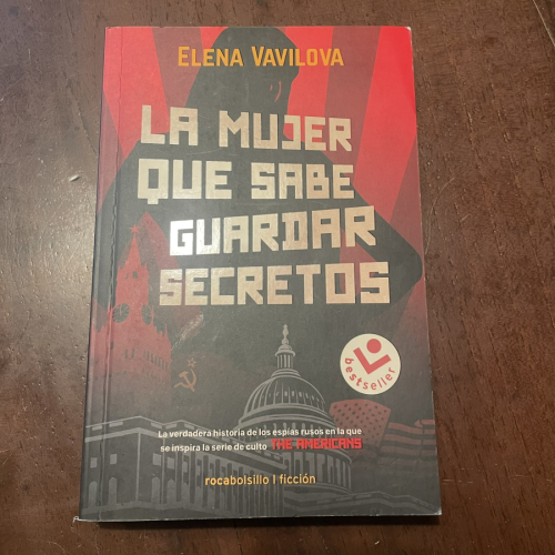 Portada del libro de La mujer que sabe guardar secretos