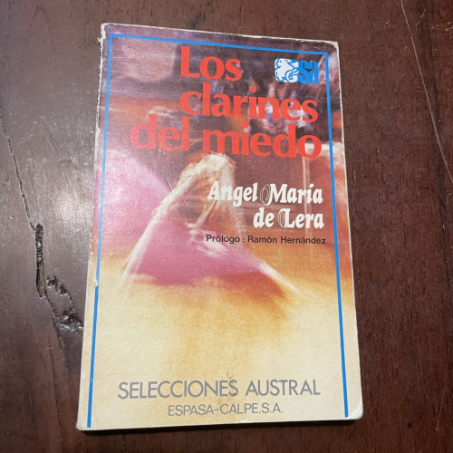 Portada del libro de Los clarines del miedo