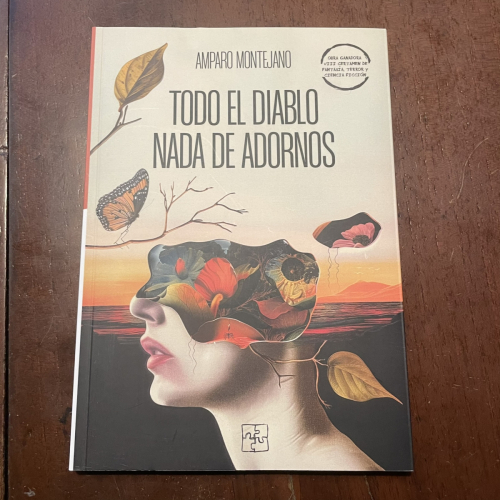 Portada del libro de Todo el diablo. Nada de adornos