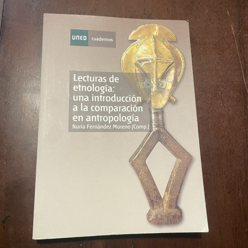 Portada del libro de Lecturas de etnología: una introducción a la comparación en antropología