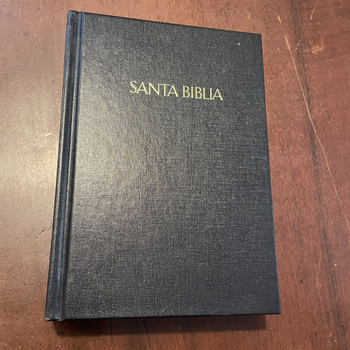 Portada del libro de Santa Biblia (Reina-Valera)