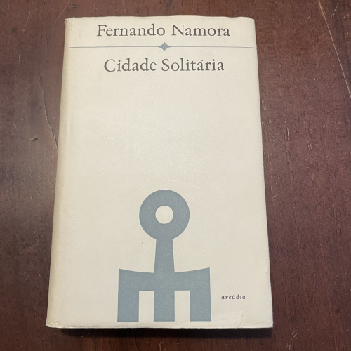 Portada del libro de Cidade solitária (portugués)