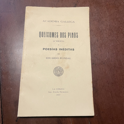 Portada del libro de Queixumes dos pinos y poesías inéditas (galego)