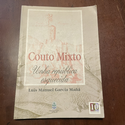 Portada del libro de Couto Mixto. Unha república esquecida (galego)