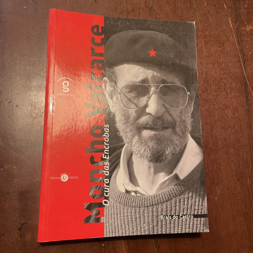 Portada del libro de Moncho Valcarce. O cura das Encrobas (galego)