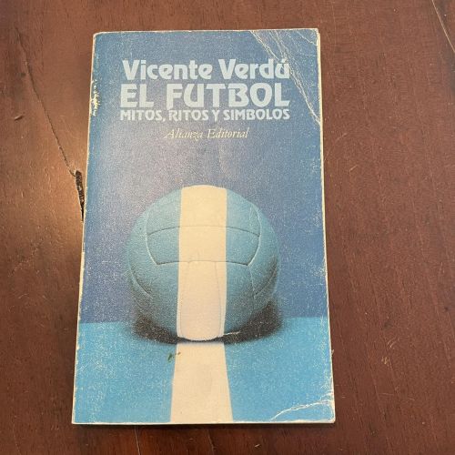 Portada del libro de El fútbol. Mitos, ritos y símbolos
