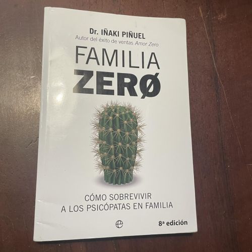 Portada del libro de Familia zero