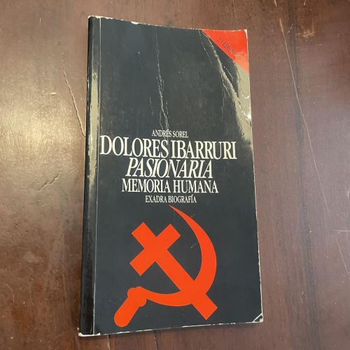 Portada del libro de Dolores Ibárruri, pasionaria. Memoria humana