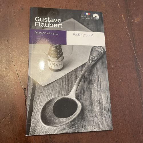 Portada del libro de Pasión y virtud. Passion et vertu. (Con CD). Edición bilingüe