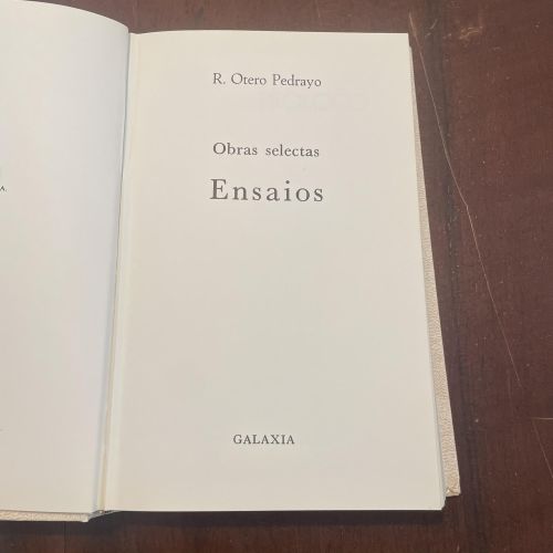 Portada del libro de Ensaios (galego) Obras selectas II